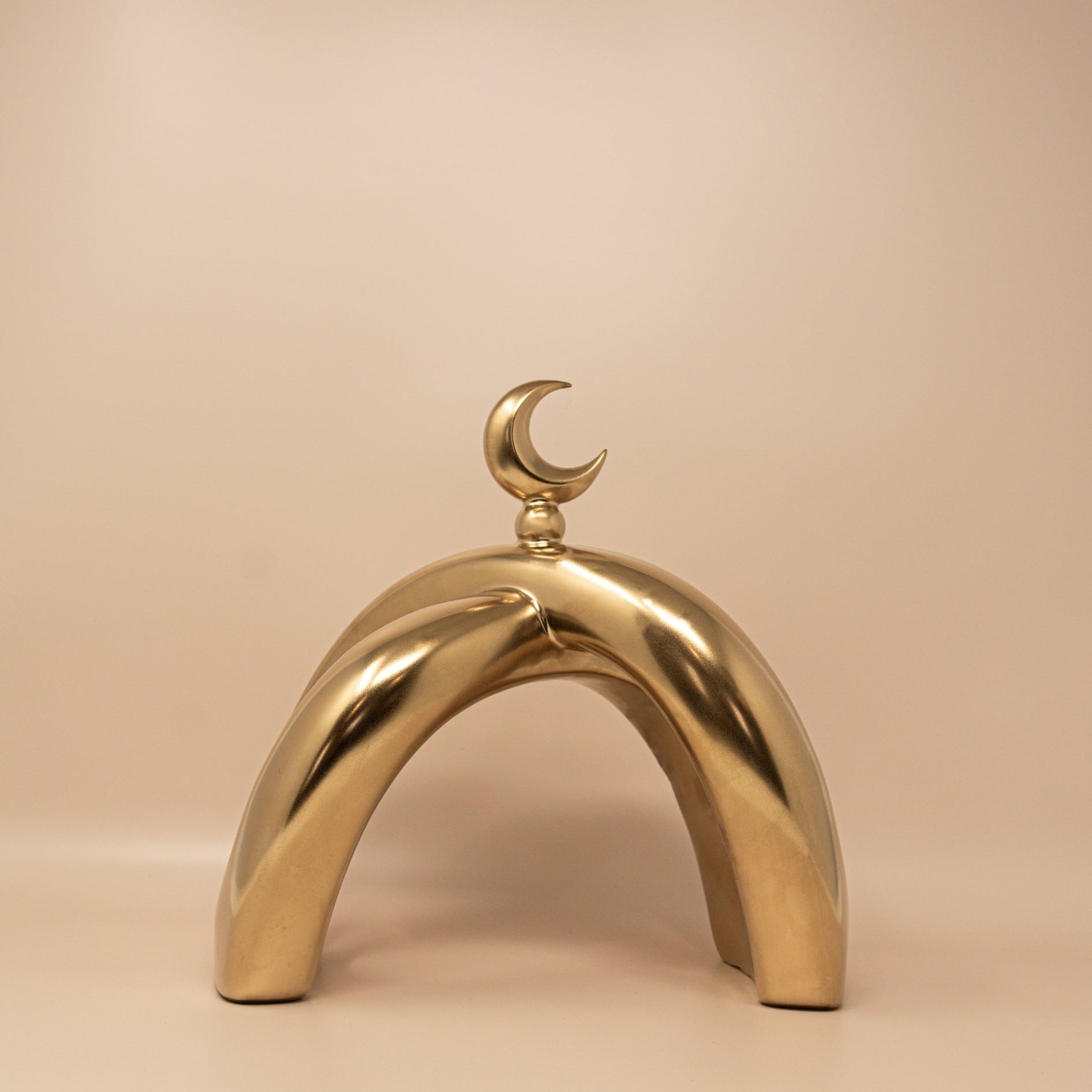 Crescent Knot Sculpture: Rustic Gold